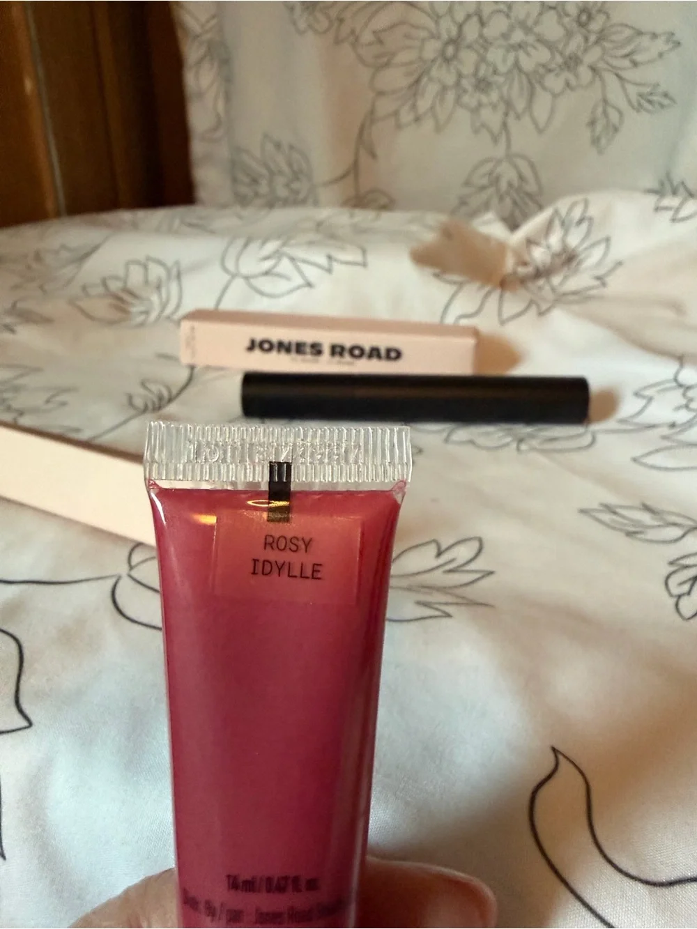 Jones Road Lip Gloss & Mascara Set - Rosy Idylle and Black Mascara